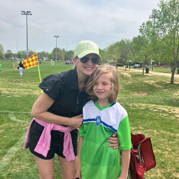 Meet your Posher, DeeDee - Picture 2 of 5